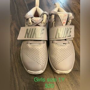 Nike girls basketball sneakers